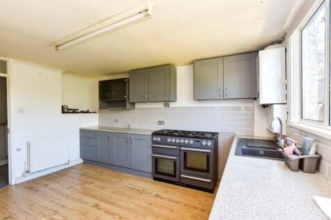 Kitchen/ Breakfast Room