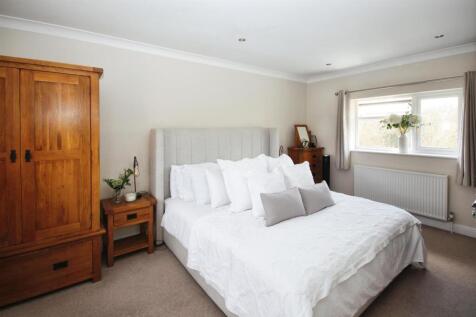 d485e355-Master 20Bedroom 202.JPG