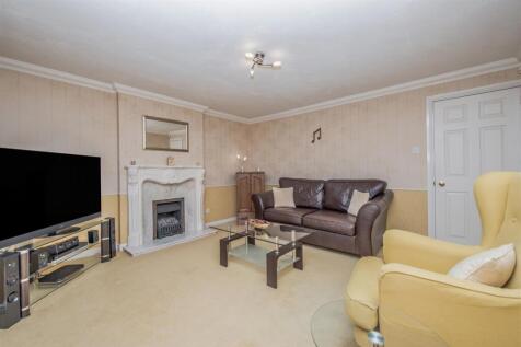Living Room: