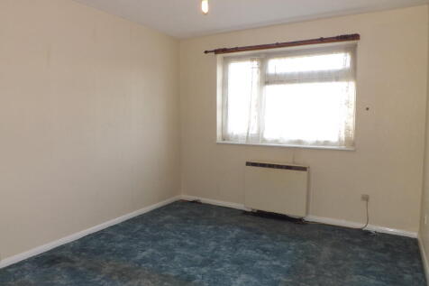 Copenhagen Close, Luton, Beds photo 5