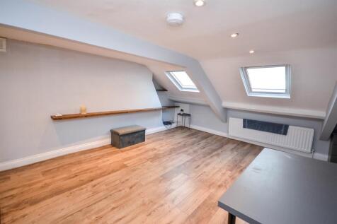 Lounge/Bedroom