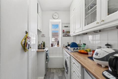 Sutton Court Road, London photo 4