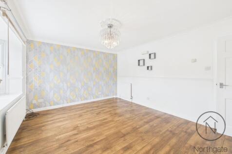 Pemberton Road, Newton Aycliffe, DL5 photo 3