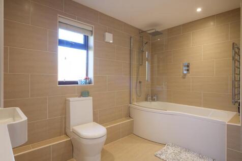 11 Erleigh Drive-17.jpg