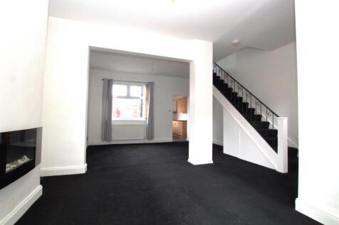 LOUNGE FRONT TO REAR.jpg