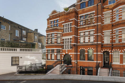 London, SW3 - property photo