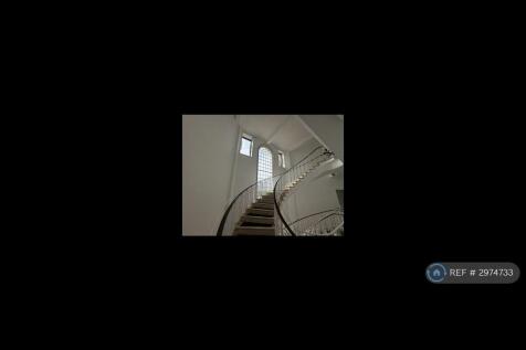 The Posthouse, Gloucester, GL4 photo 3