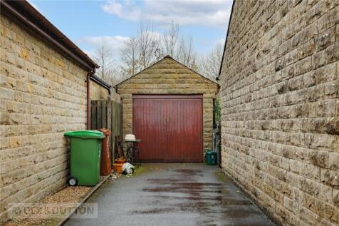 Garage/Drive