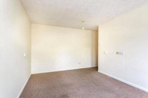 Celia Close, Waterlooville, Hampshire, PO7 photo 4