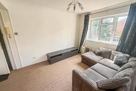 Rectory Road, Pitsea, Basildon photo 5