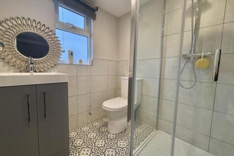 UP BATH 13D.jpg