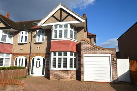 17 Ryecroft Ave sunny 3.JPG