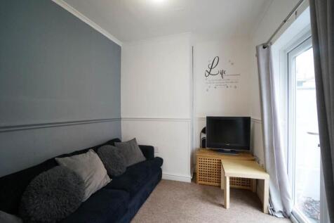 23, Well Street, Bangor photo 4
