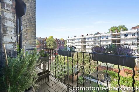 RCCR-  elgin manstions-balcony 3 (1).jpg