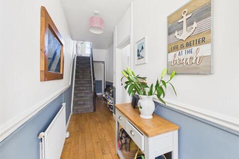 ENTRANCE HALLWAY