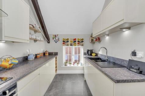 Long Brackland, Bury St Edmunds, IP33 1JH photo 4