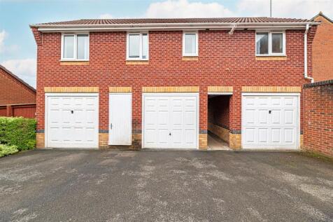 Garage/Parking