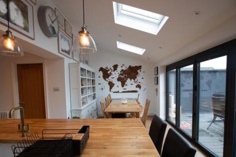 The Green, Garforth, West Yorkshire, LS25 photo 4