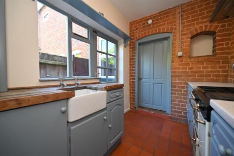 kitchen1.JPG