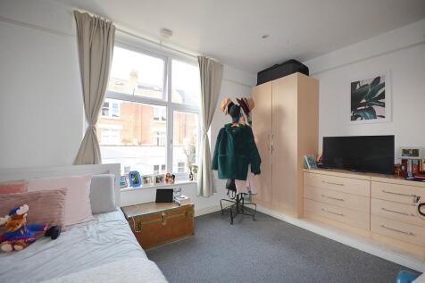 Studio room