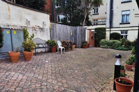 Courtyard Garden