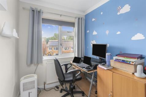 105 Sinclair Avenue, Banbury-24.jpg