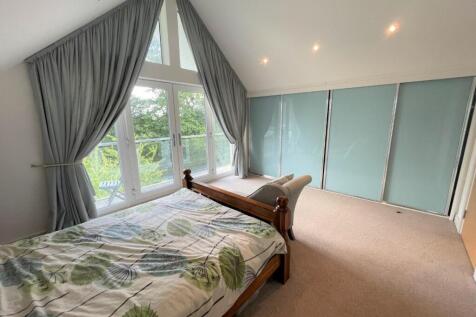 Master Bedroom .jpeg