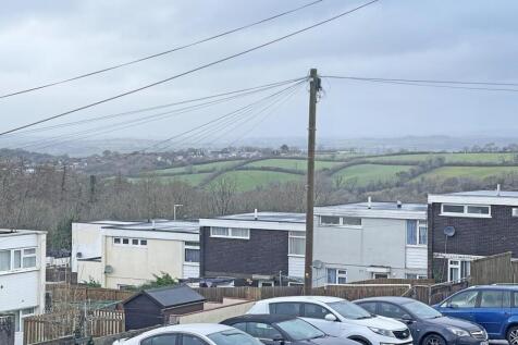 Langley Crescent 36 - Rear View.jpg