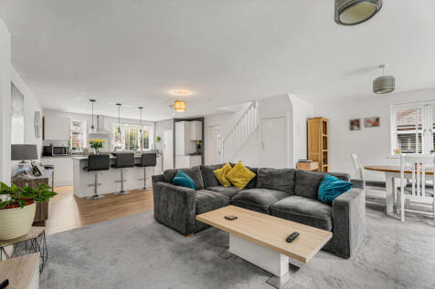 Reception/Kitchen