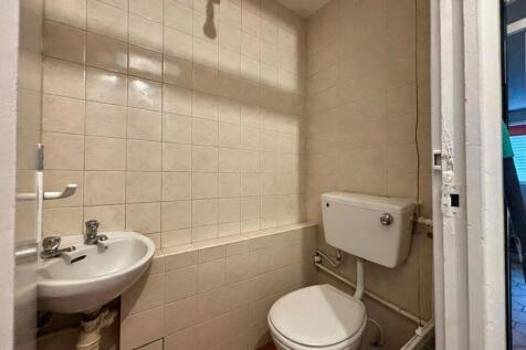 Fishers Close, EN8 photo 3