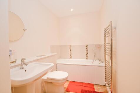 Gray Court, Pinner  photo 4