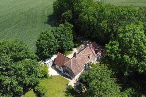 Elevated shot of Field Cottage