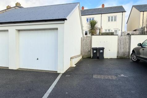 Garage/Parking