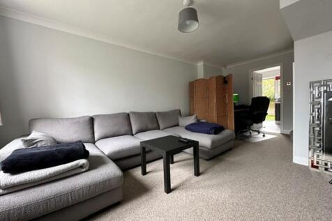 lounge reverse