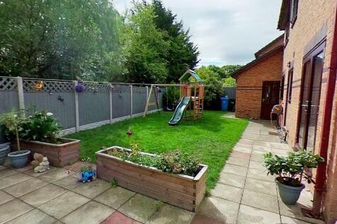 Rear Garden..jpg