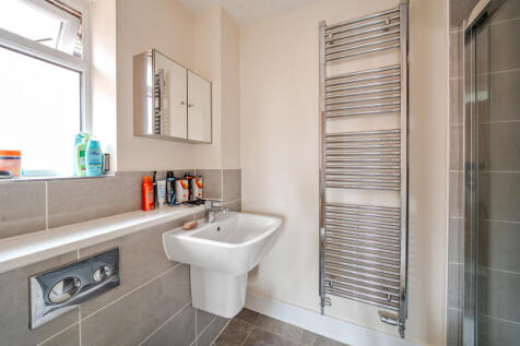 1372524-11-690206...