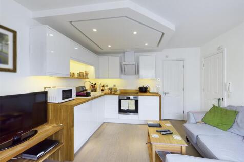 Lounge/Kitchen