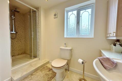 Master Ensuite
