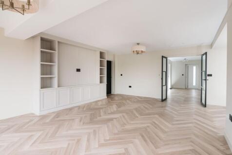 Reception/Dining Room