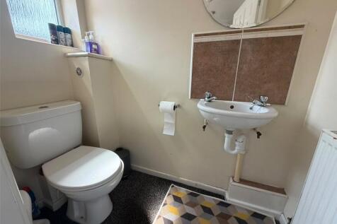 Manorhouse Close, Walsall, WS1 photo 3