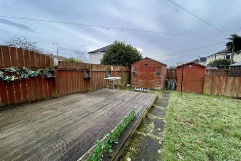 Rear garden 1.jpeg