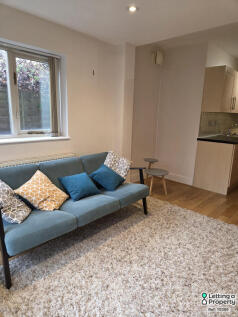 Midmoor Road, London, Greater London, SW12 0EN photo 3