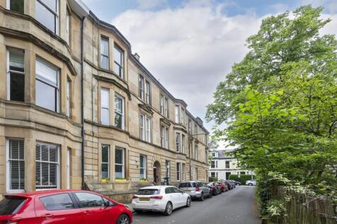 2-2_9_HOLYROOD_QUAD_GLASGOW_001.JPG