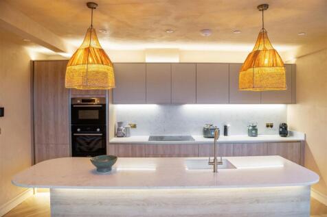 7D Queen Sq Kitchen 3.jpeg