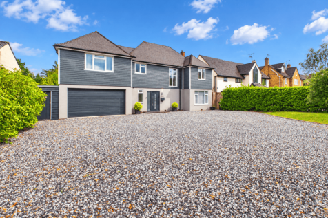 6 bed detached house for sale Holmemoor Drive, So