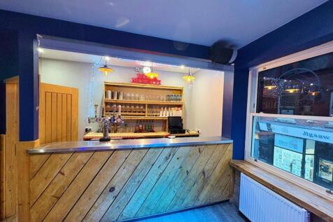 Commercial Property to rent Image 9