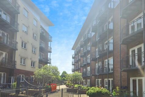 fa351aa9-Outside ...