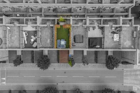 Handley-Drive-02-...