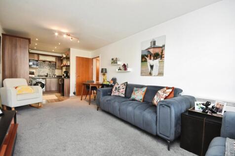 Reception/Kitchen