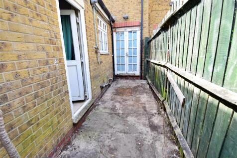 Rear Walkway.JPG